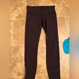 Black lululemon size 6 leggings